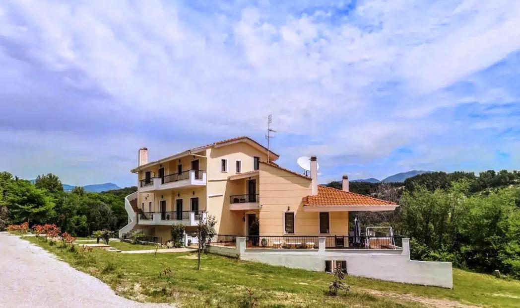 Villa Acropolis Serres Next To Center Buitenkant foto